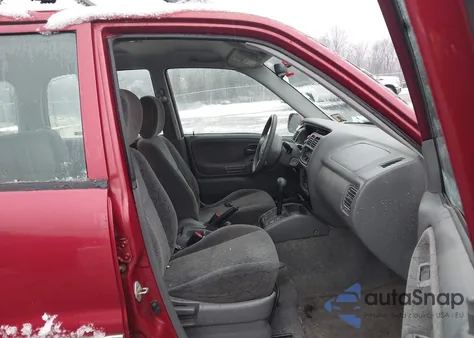 2001 Chevrolet Tracker Hard Top Lt from USA, damaged, VIN 2CNBJ634716914158